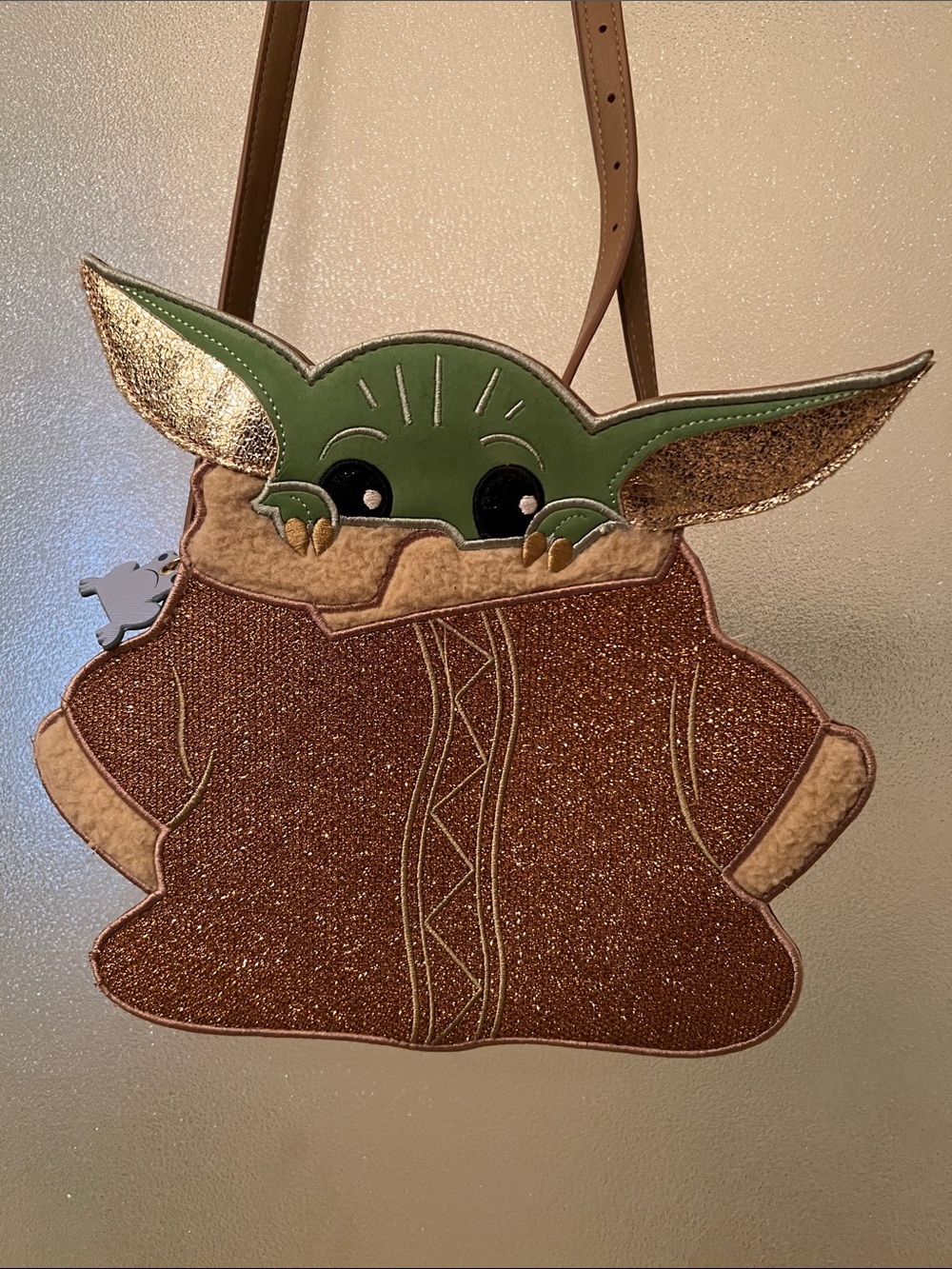 Danielle Nicole Star Wars Gorgu Crossbody purse